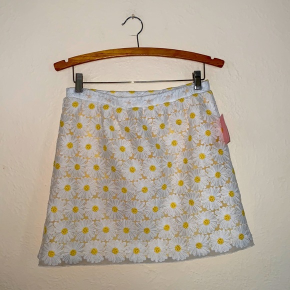 Gymboree Other - Gymboree daisy skirt nwt